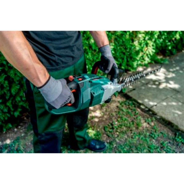 Аккумуляторный кусторез Metabo HS 18 LTX BL 65 каркас в картоне