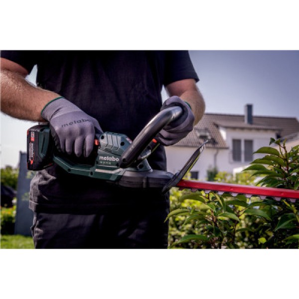 Аккумуляторный кусторез Metabo HS 18 LTX 65 каркас в картоне