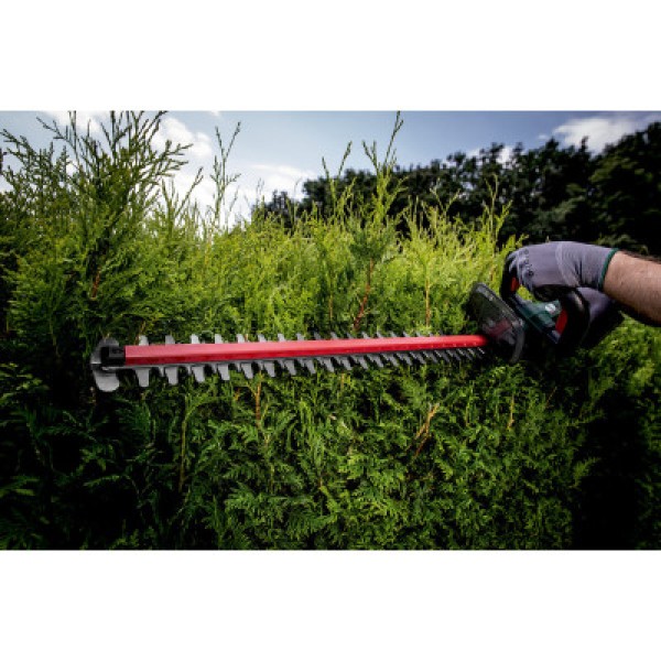 Аккумуляторный кусторез Metabo HS 18 LTX 55, 2x2.0 Ah, з/у SC 30
