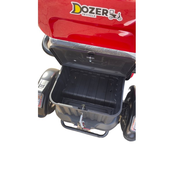Електротрицикл DOZER Model 4 (П)червоно-білий