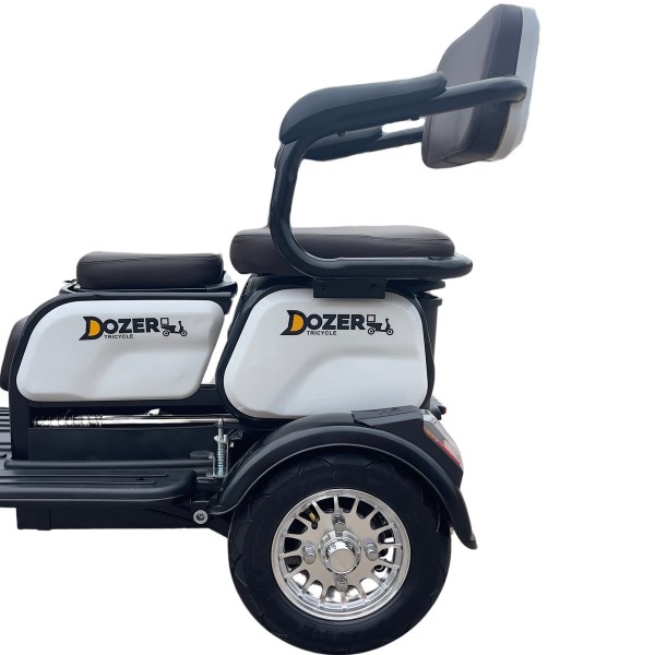 Електротрицикл DOZER Model 4 (П)білий